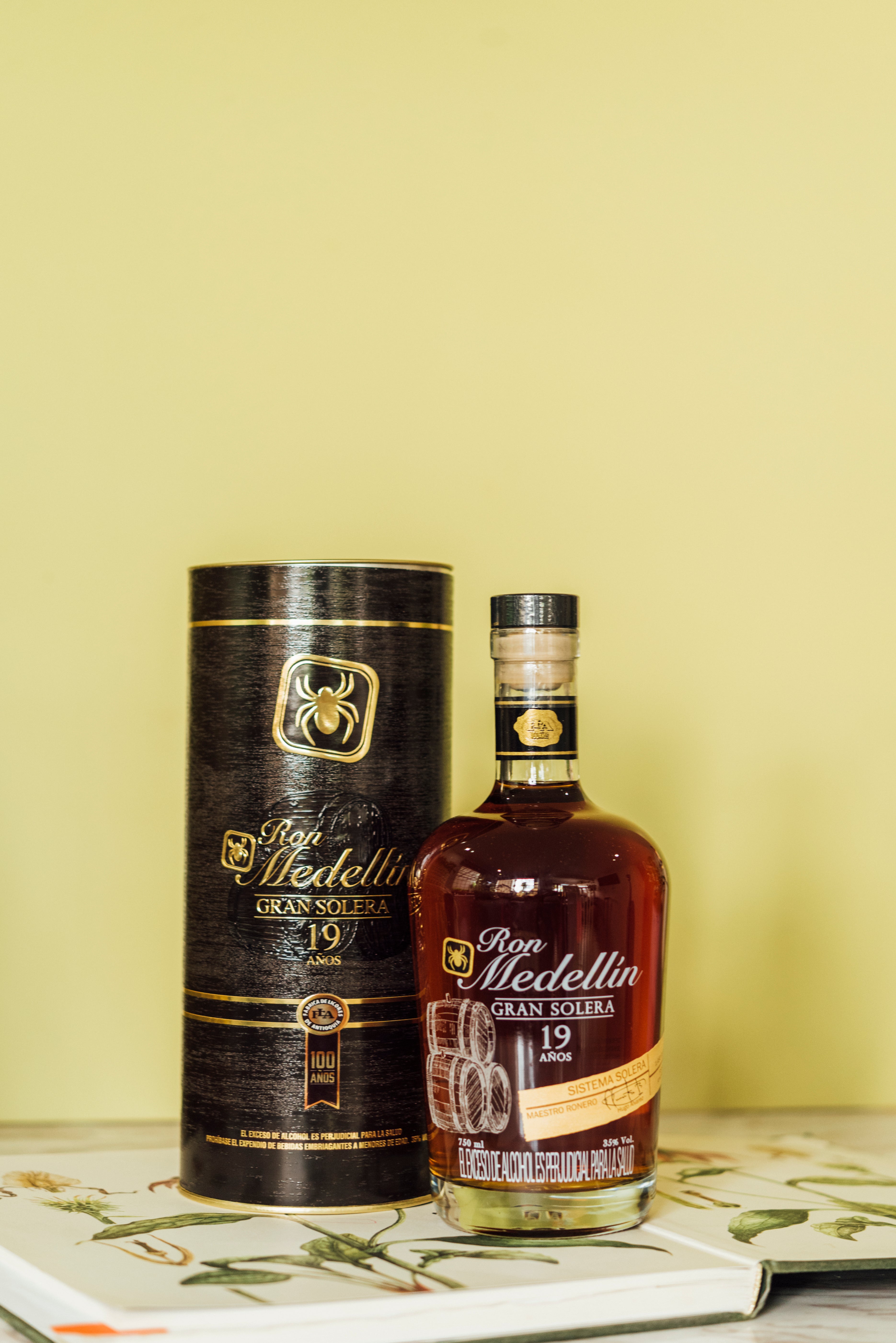 La Careta Licores | Ron | Ron Medellin 19 años Solera – La Careta