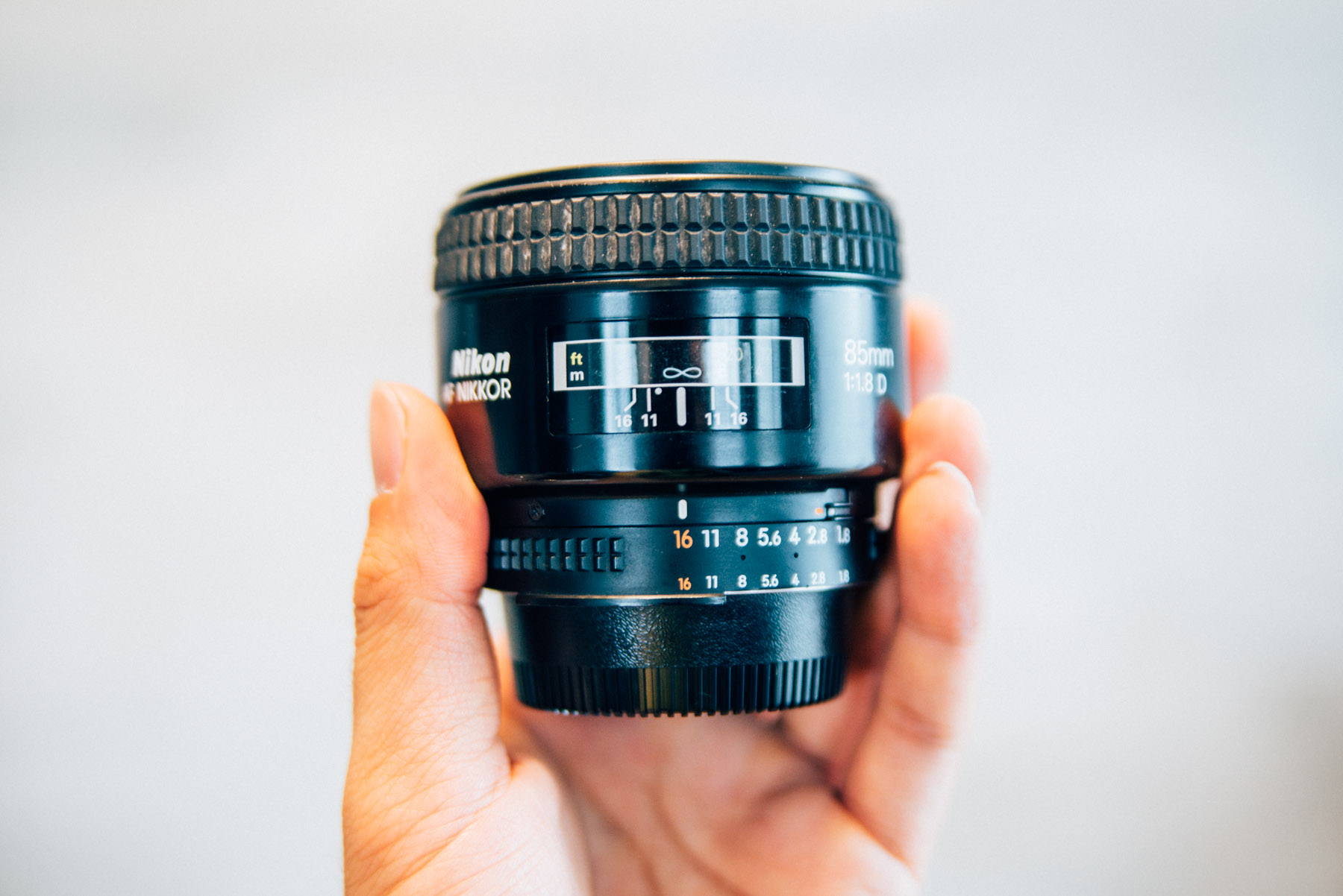 独特の世界観。「Nikon Ai AF Nikkor 85mm F1.8D」の魅力を紹介します