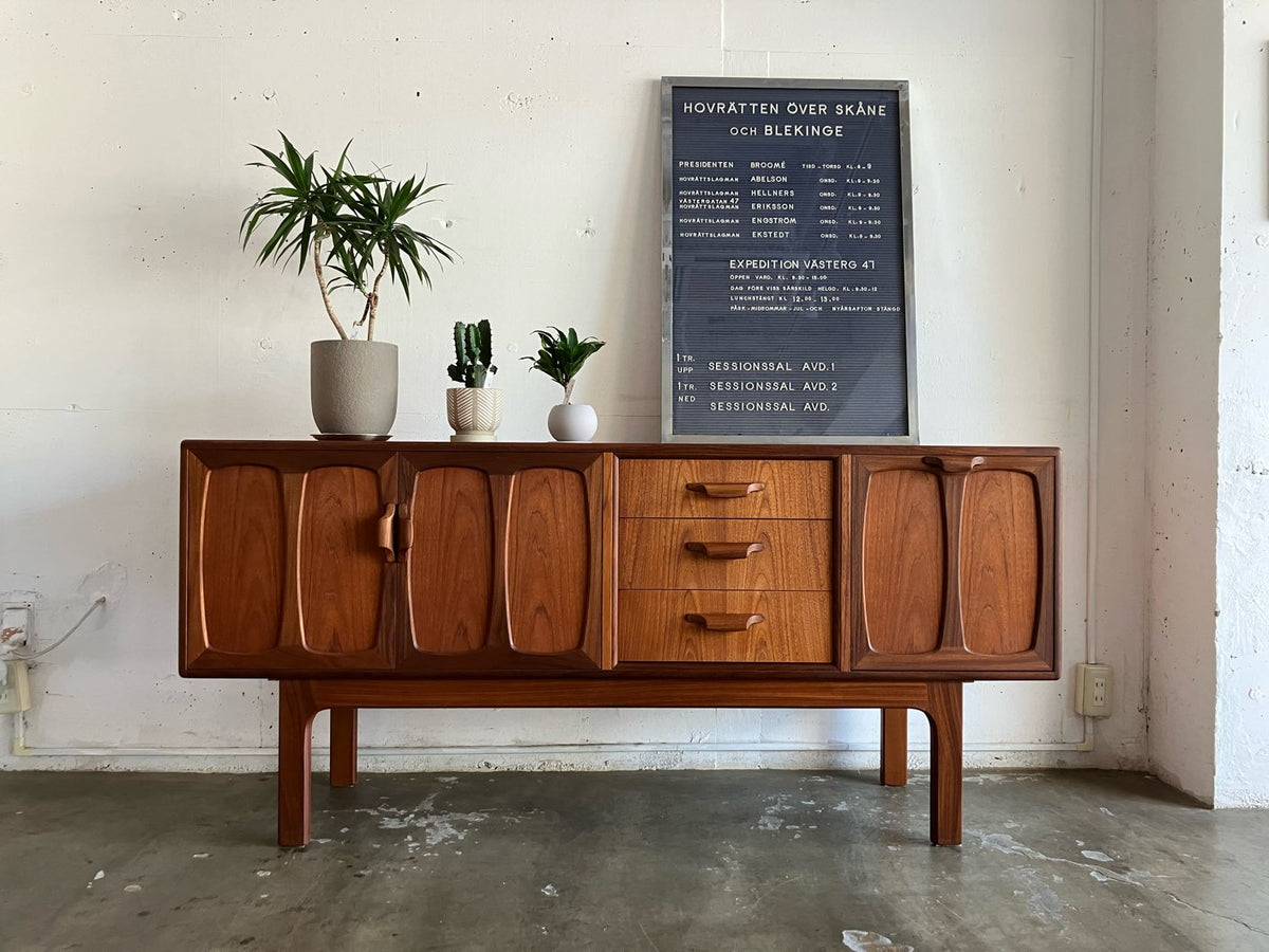 イギリス アンティーク家具 Gプラン サイドボード 1960年頃 782A