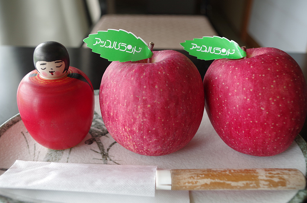 青森りんごこけしJET LINK セット箱つき