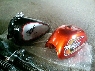 モンキー純正タンク4L HONDA 4リッターモンキー純正 モンキーz50j 4l