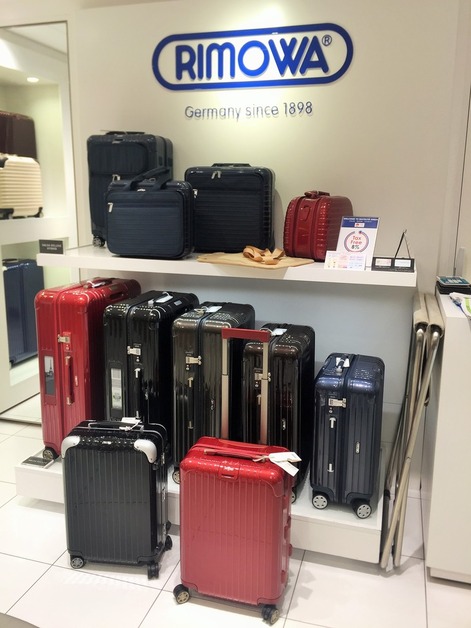 リモワ サルサデラックス ブラック 23L 機内持込可 楽天市場】[正規品