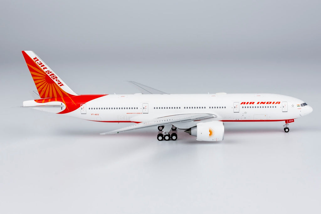 Air India Boeing 777-200LR VT-AEG NG Model 72039 Scale 1:400