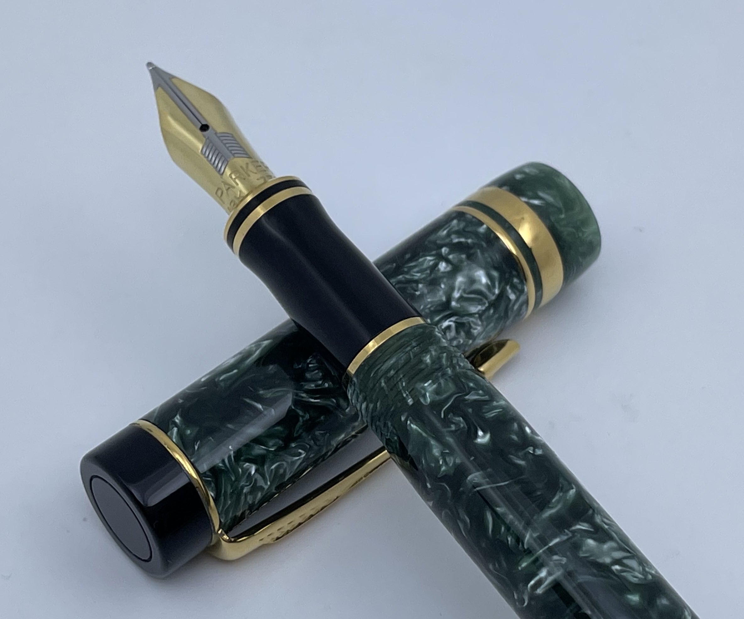 Parker Duofold International Green Marble Fountain Pen – pensandmore