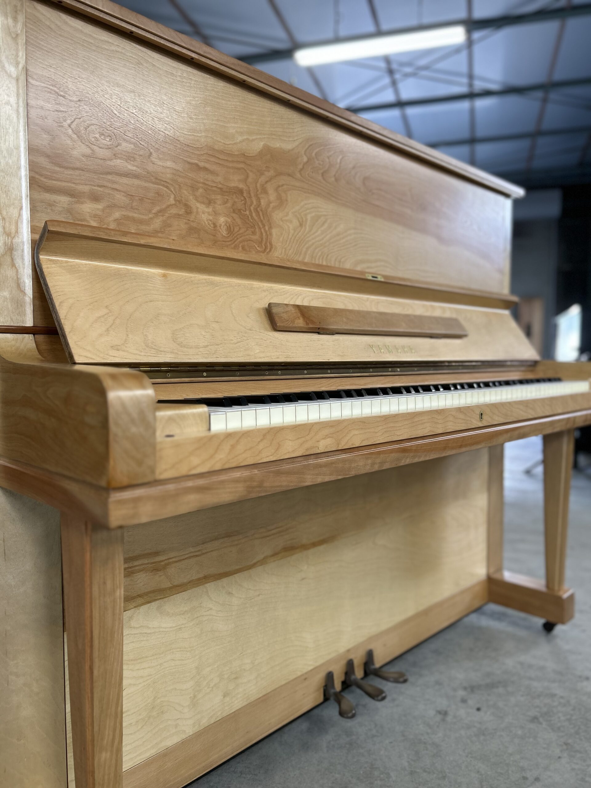 アップライトピアノYAMAHA(U3)を黒からナチュラルへカスタム