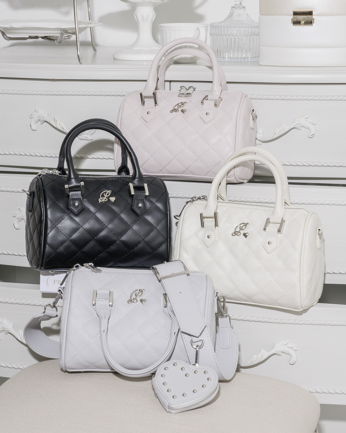 pium ビジューキルティングトートバッグ 白 キルティングリボンバッグ