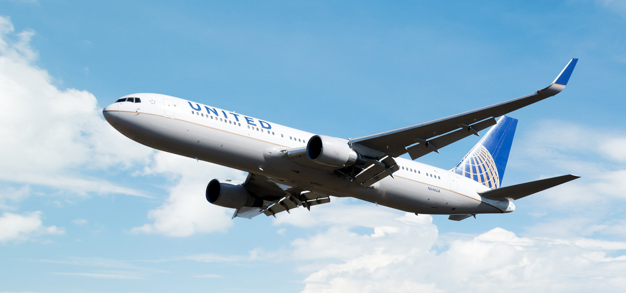 Wings of United: The Journey of Boeing 767-322ER N646UA – MotoArt