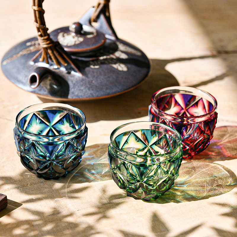 薩摩切子 二色猪口 大 cut206 二色被せ 島津興業 薩摩ガラス工芸 – RAIRAI