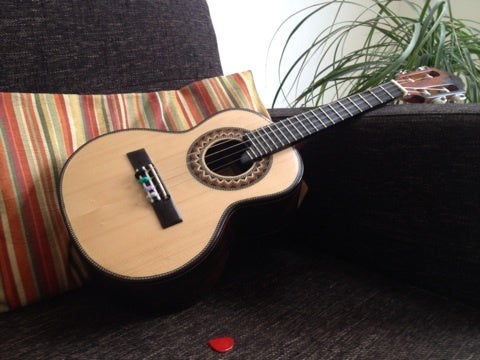 カヴァキーニョ、カバキーニョ、サンバ、パゴーヂ、ブラジル