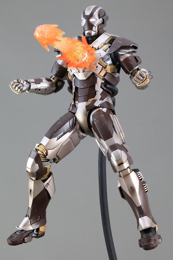 ホットトイズ アイアンマン3 マーク24 タンク 限定版 レビュー | ひろ