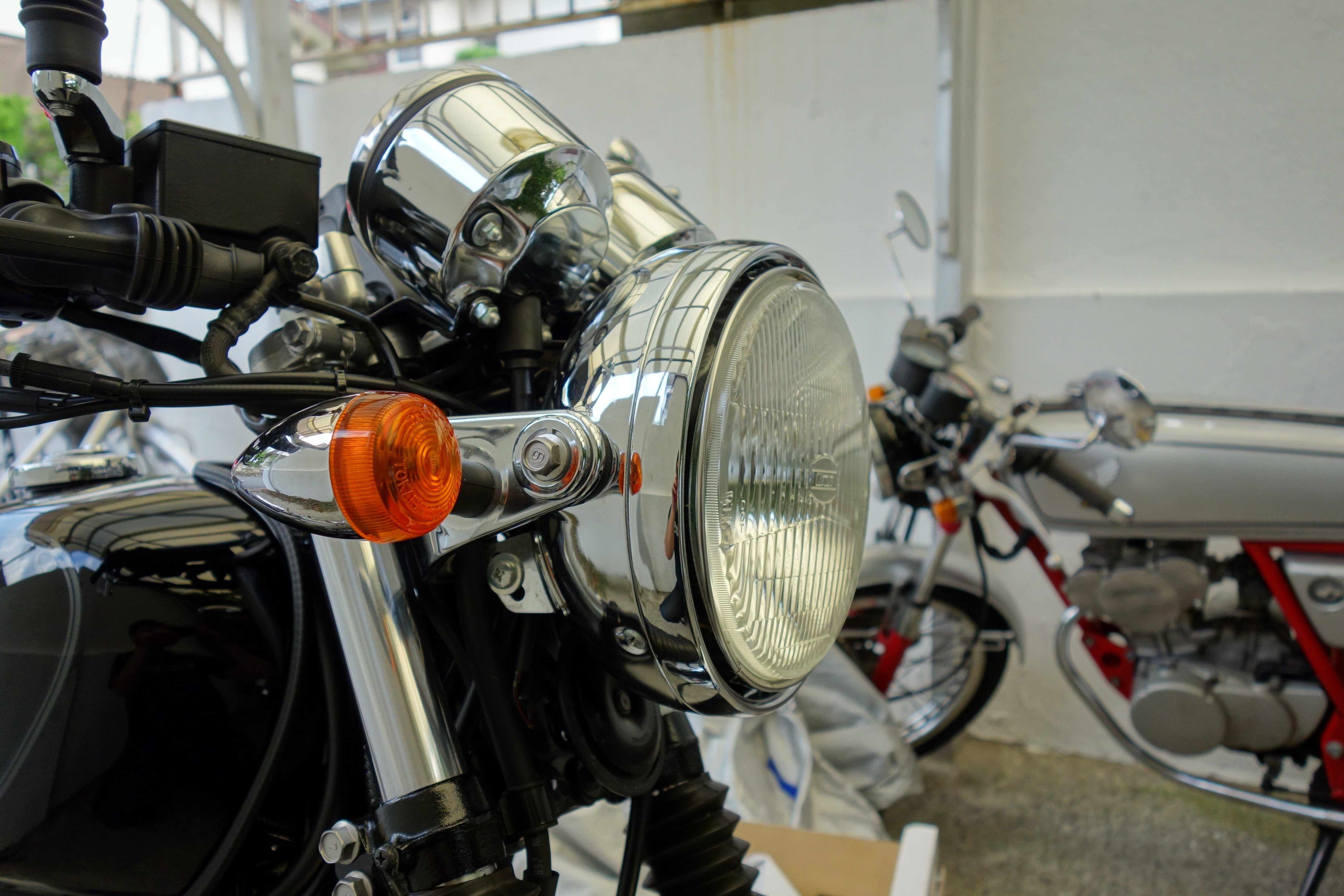 SR400 ヤマハ 純正ケース ヘッドライト ルーカス カフェ ペイトン