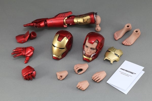 ホットトイズ アイアンマン（クラシック版）ボーナスアクセサリー付き