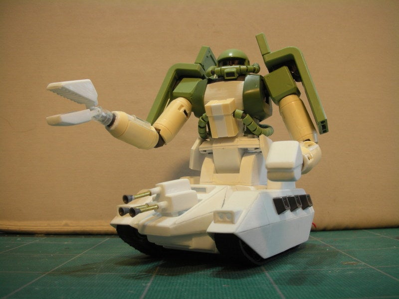 1/100相当 ザクタンク モデルキット未組立 1/100相当 ザクタンクモデル