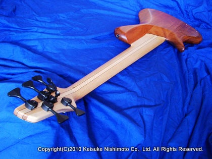 愛用のベース“Benavente ベナベンテ ケイスケ・モデル”のご紹介