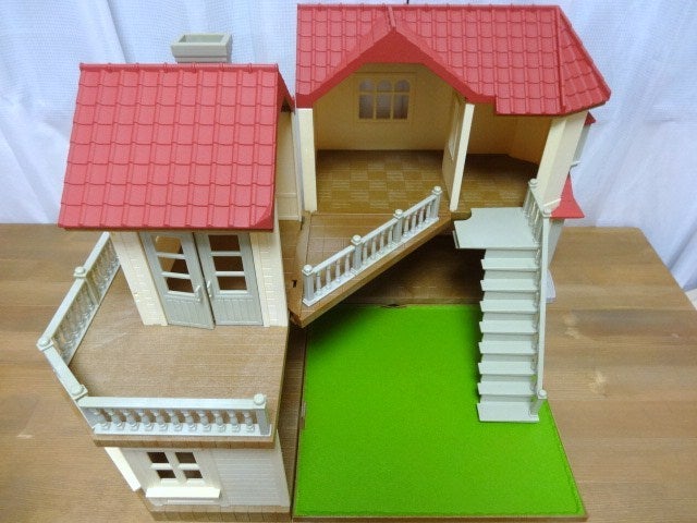 シルバニア あかりの灯る大きなお家 - 小さな世界