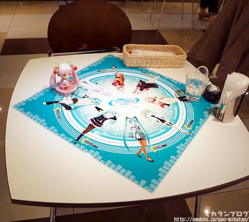 初音ミク Project DIVA グッ鉄 カフェ 缶バッジ 鏡音リン 60個 初音