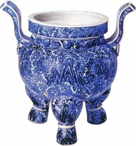 南京博物院“镇院之宝”开展了：明永乐青花寿山福海纹香炉_我苏网