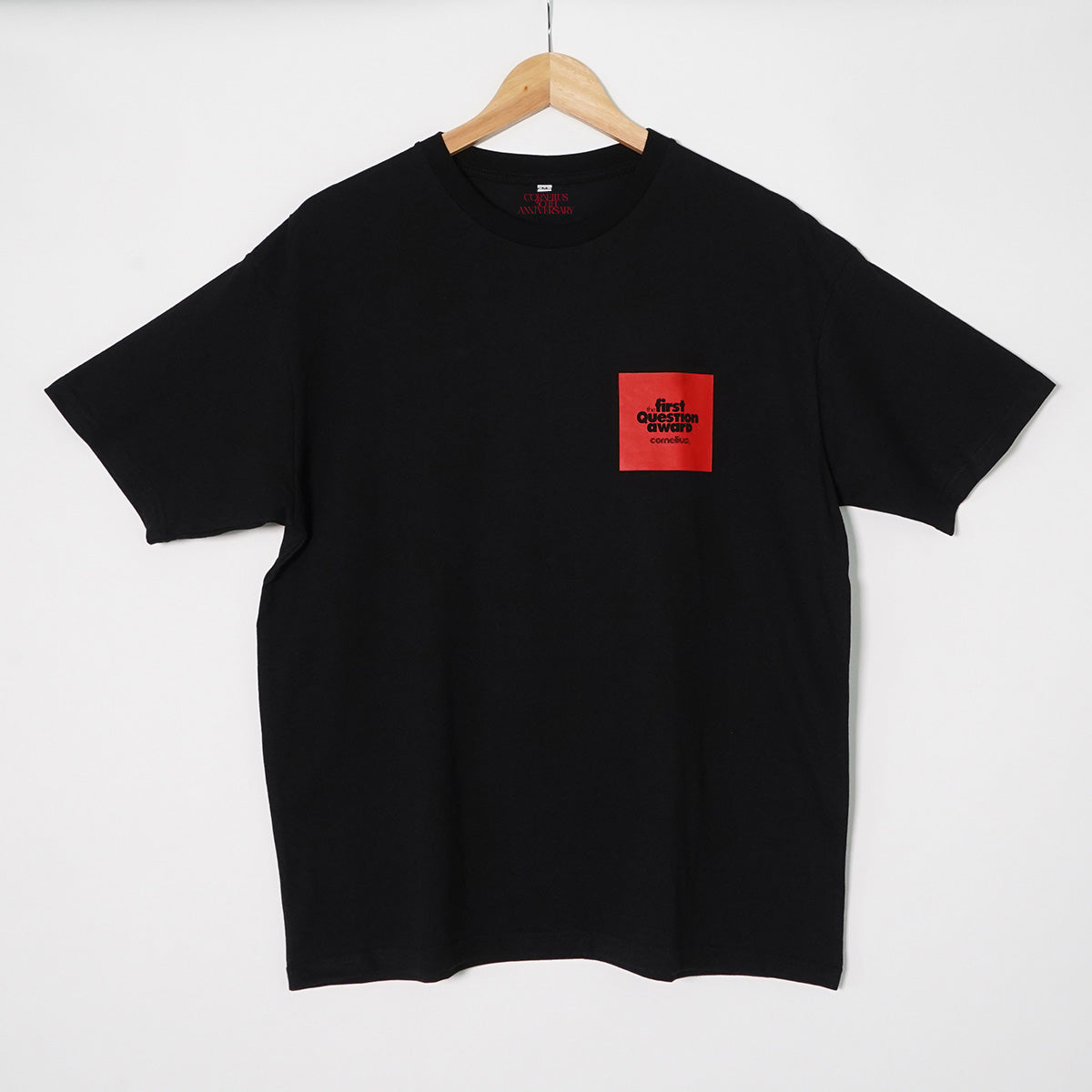 THE FIRST QUESTION T-shirt – ワーナーミュージック・ストア