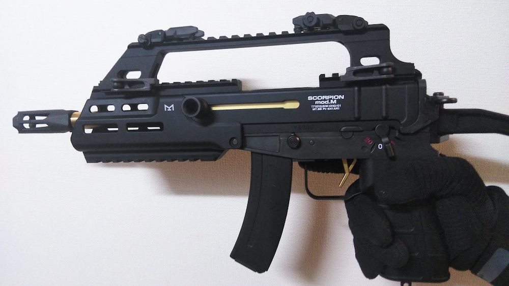 SCORPION mod.M 電動ガン ブラック/ゴールド