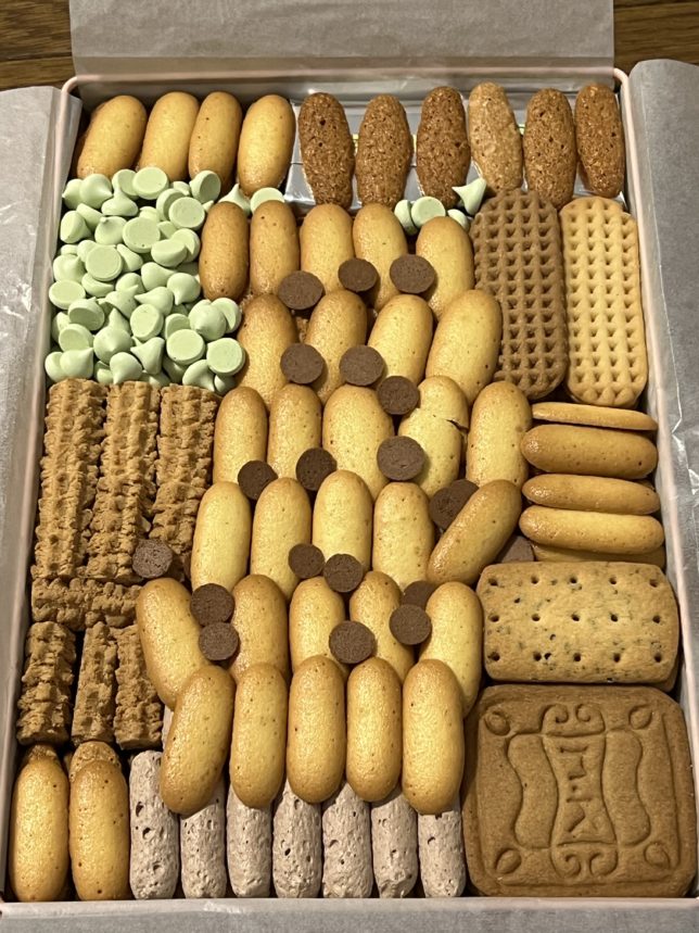 入手困難 村上開新堂 クッキー 0号缶 紹介制 クッキー缶 入手困難 東京