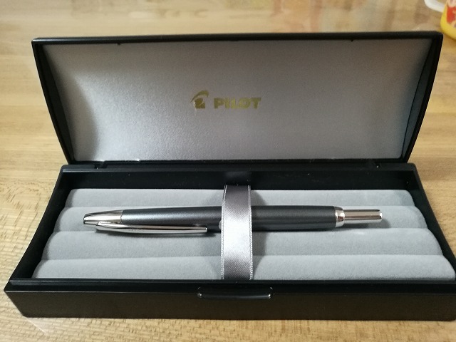 キャップレス デシモ はサラリーマンに最高の万年筆でした！！ - こづだん