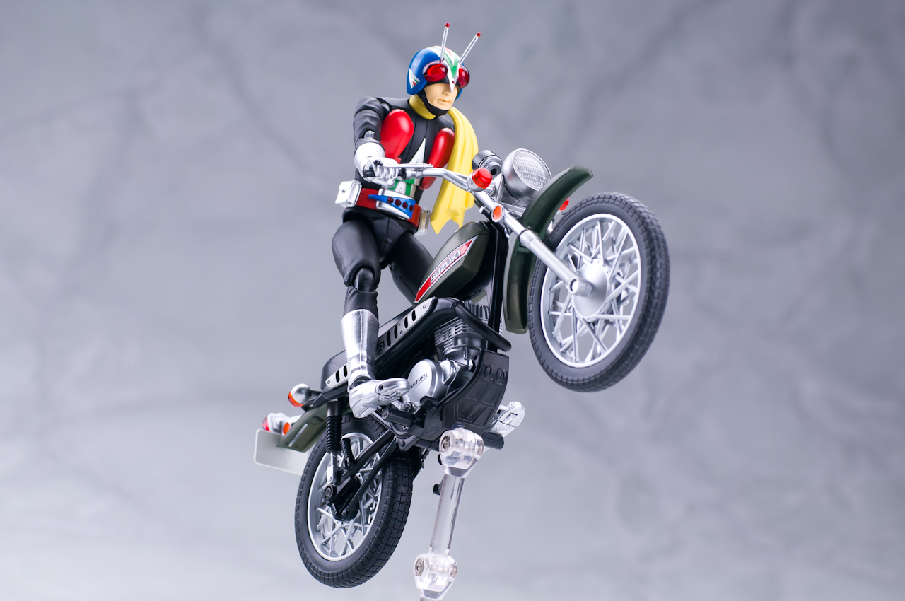 レビュー】 バンダイ 魂ウェブ商店 S.H.Figuarts ライダーマンマシン