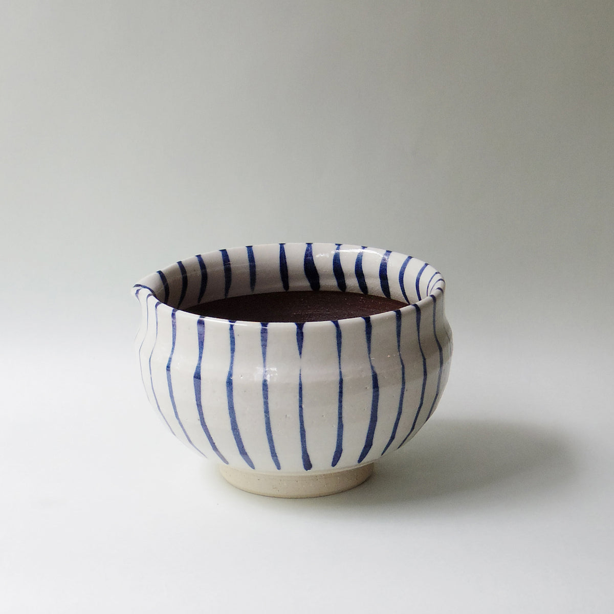 5寸片口鉢 内黒青十草｜MINODONBURI shop