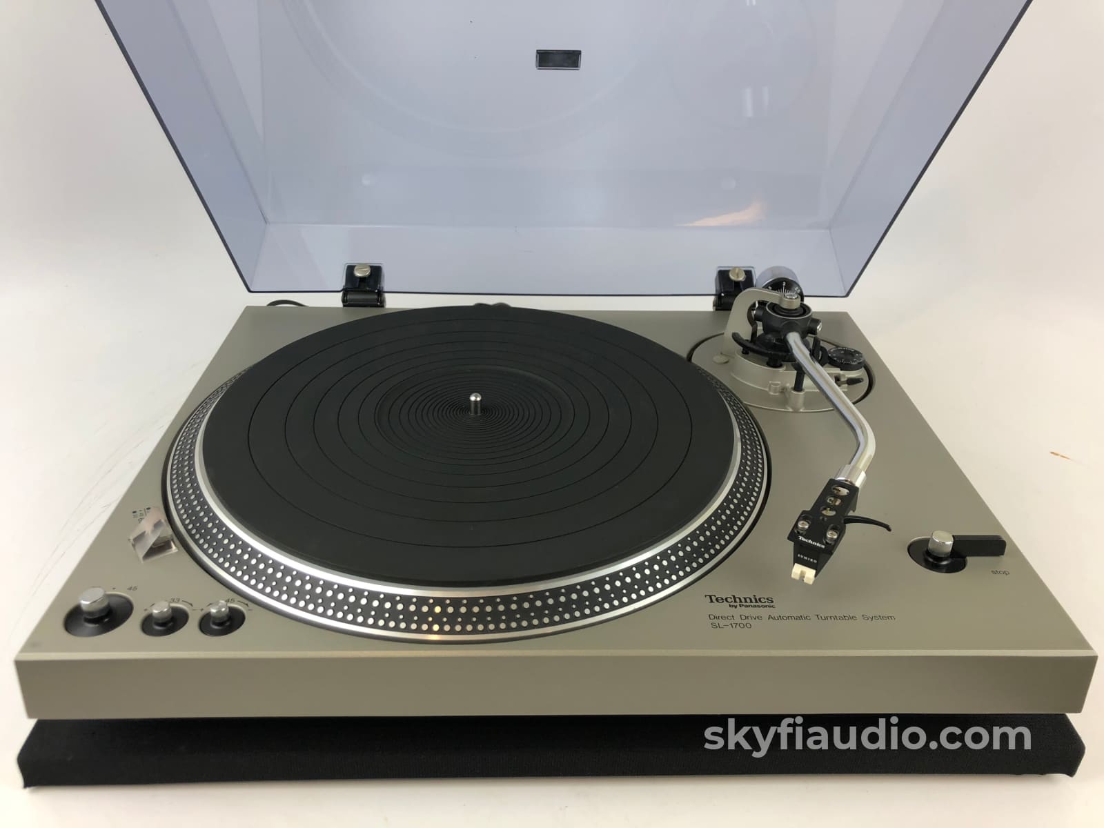 Technics SL-1700 Turntable with New Moonstone Sumiko Cartridge