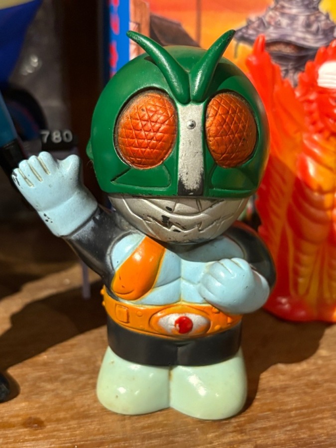 仮面ライダー1号 ソフビ貯金箱 | ソフビマニア - 日本最大のソフビ検索