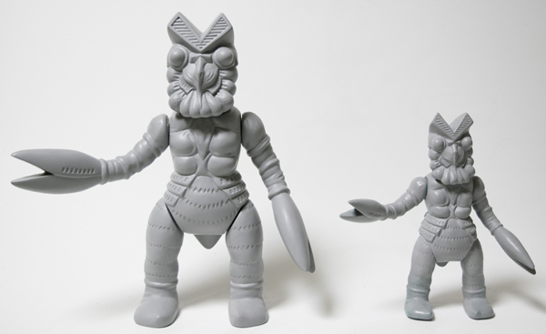 今夏発売予定でマルサンがスタンダードサイズを140%拡大したバルタン