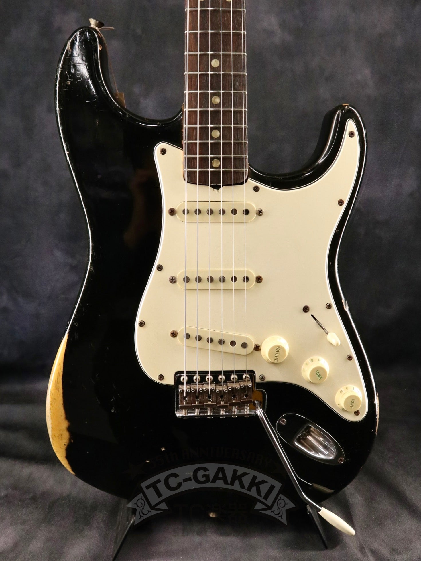 1969 STRATOCASTER Black/Rose