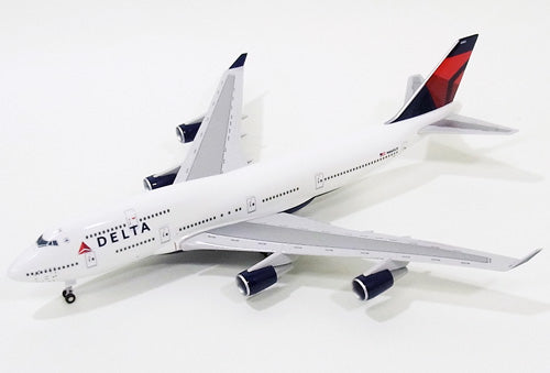 EverRise 747-400 デルタ航空 N665US 1/200 ※プラ製 [27985B]