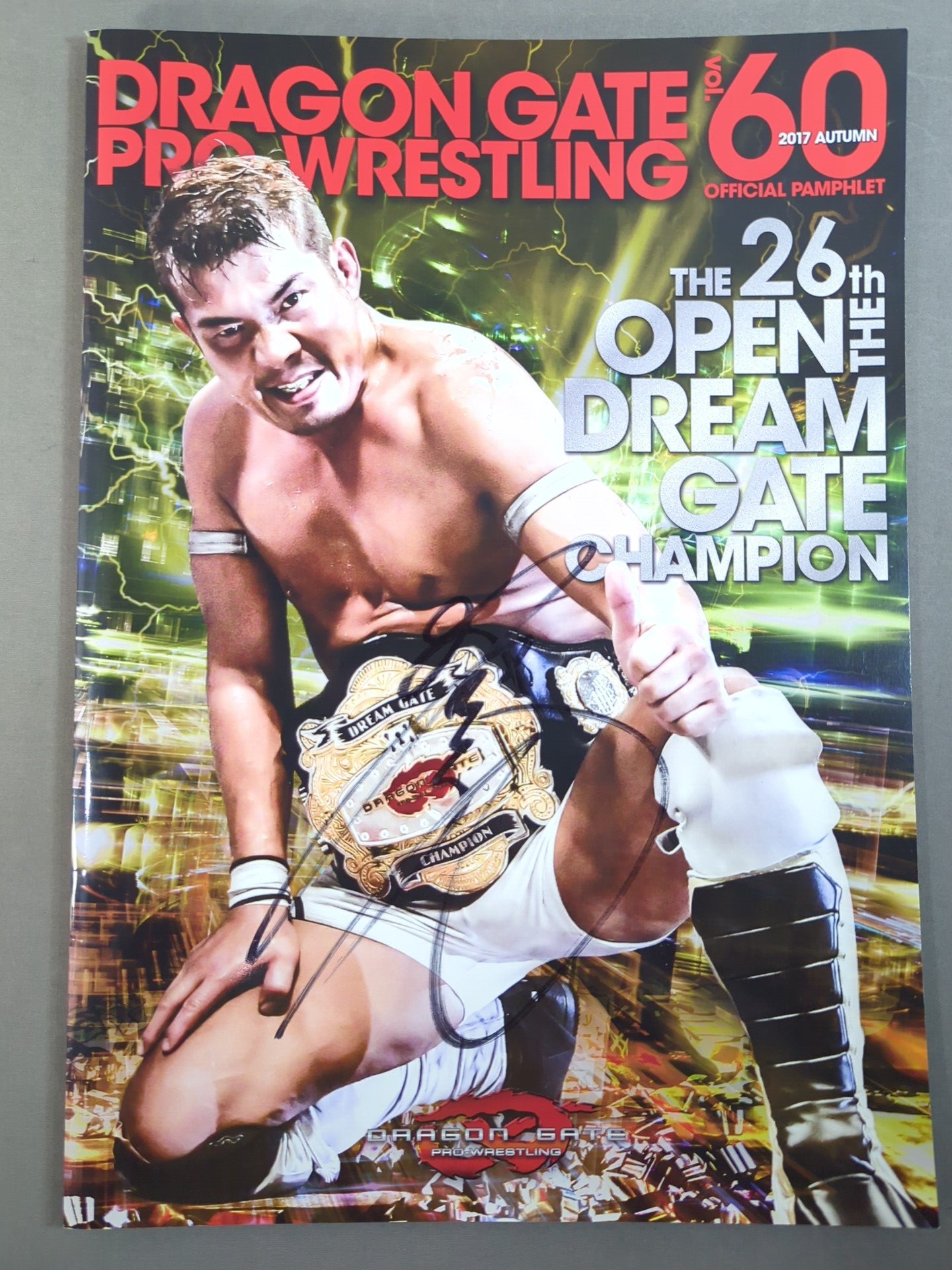 3選手直筆サイン入り】2017 DRAGON GATE OFFICIAL PAMPHLET Vol.60