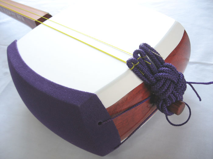 日本和楽器 津軽三味線 ST1 合成皮革張り 日本和楽器 津軽三味線 ST1