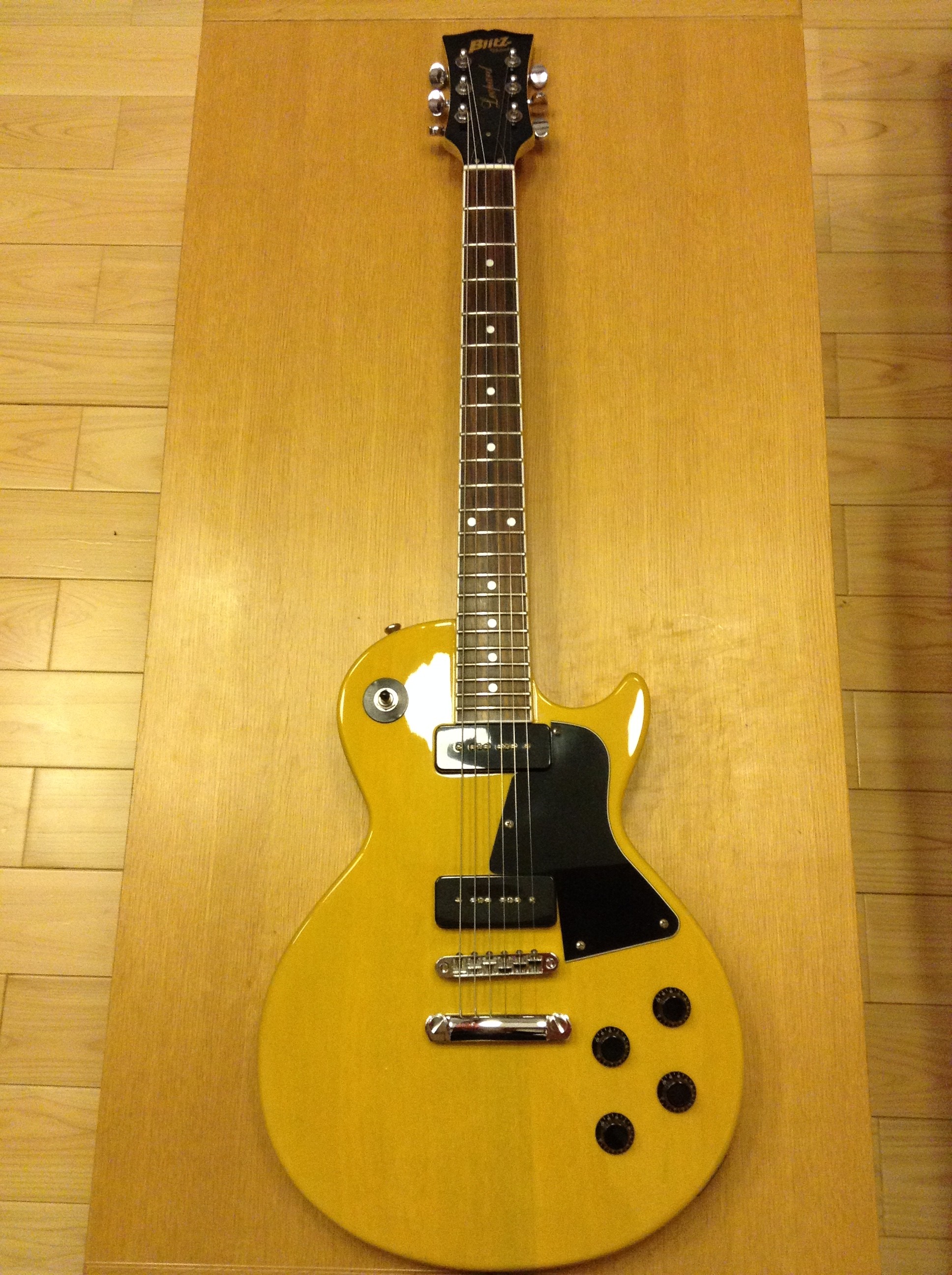 Blitz Aria pro Ⅱ レスポール Jr スペシャルP-90搭載