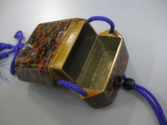 桜皮 印籠 薬入れ タバコケース 当時もの レトロ 桜皮印籠薬入れタバコ