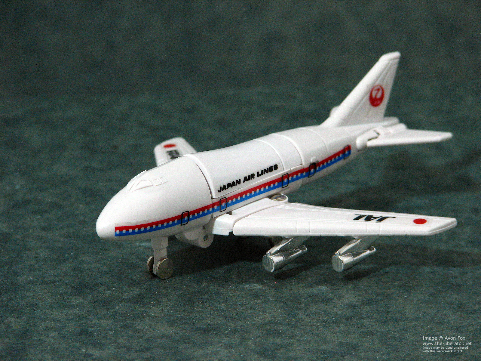 裕*様 BANDAI 非売品 マシンロボ ジャンボジェットロボ MR-B747 裕*様