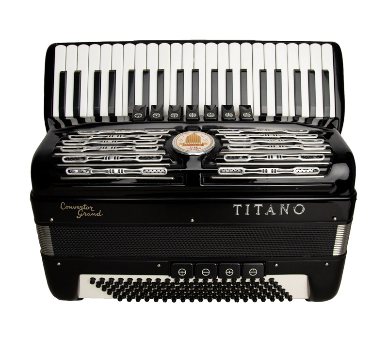 Ttano Grand FreeBass イタリア製アコーディオン