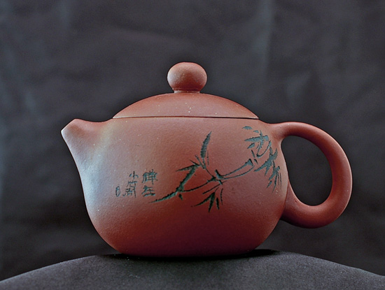 紫砂茶壺 中国古美術・宜興原鉱紫泥 樹桩急須・紫砂壺・底