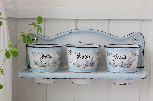 ドイツアンティーク 勿忘草のサボンラック」ココン・フワット