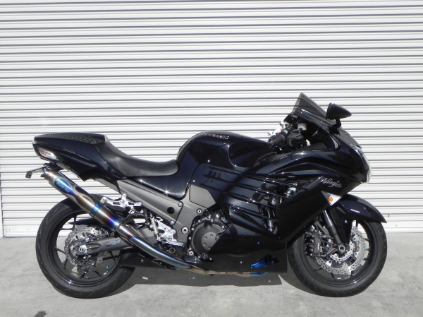 ZX14R テールパイプ | バイクのワンオフパーツ/マフラーはウィリー