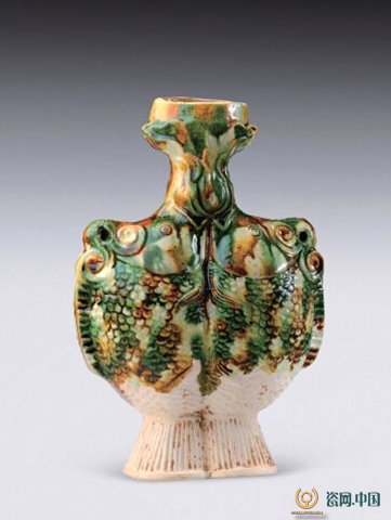 琉球陶器①双鳥(魚鷹)四言詩入白土象嵌抱瓶/②五言詩唐・于入白土象嵌