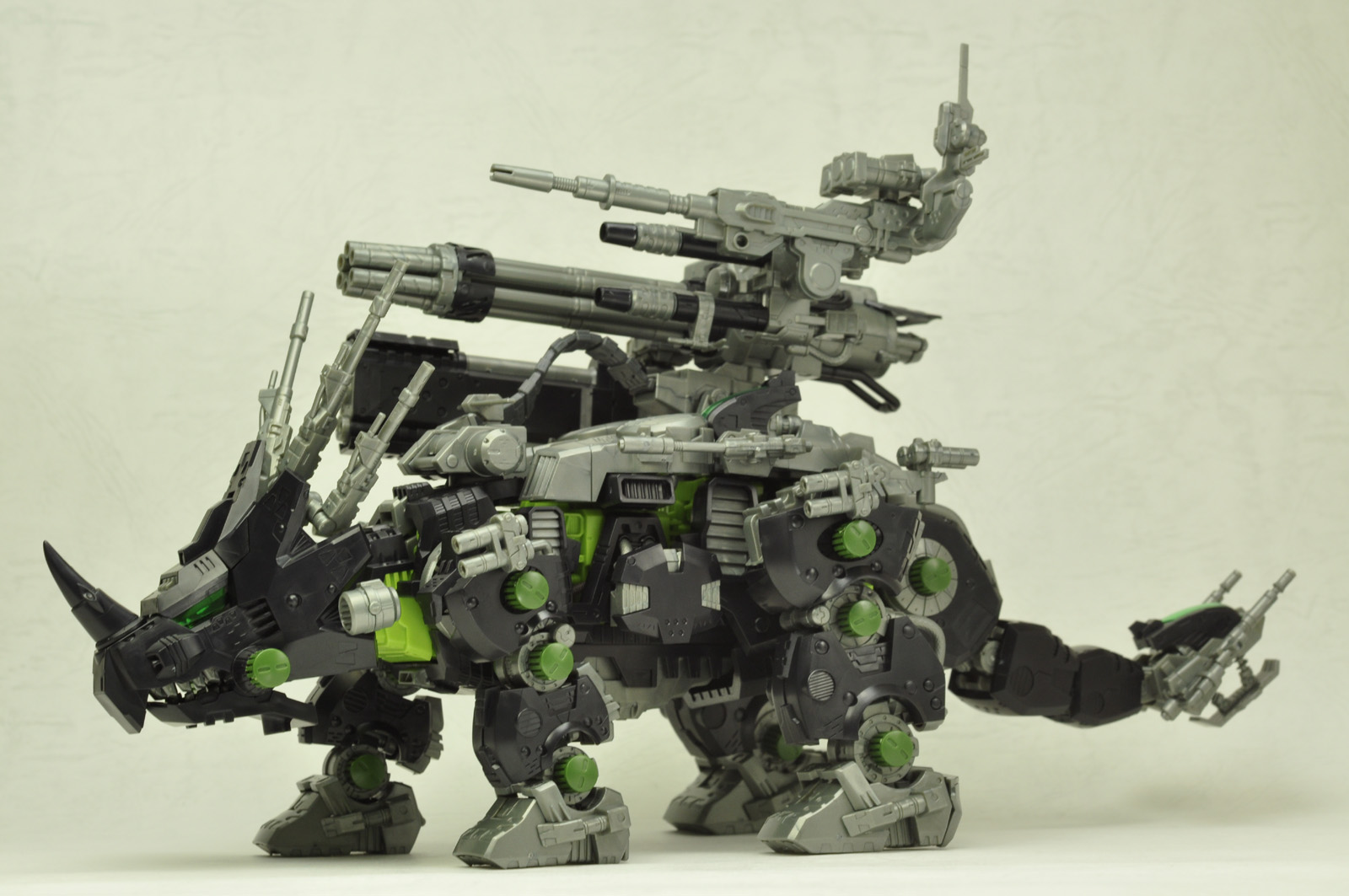 ダークホーンHMM