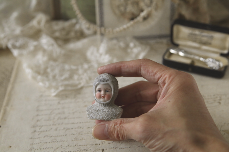 アンティークスノーベビービスクドール2体