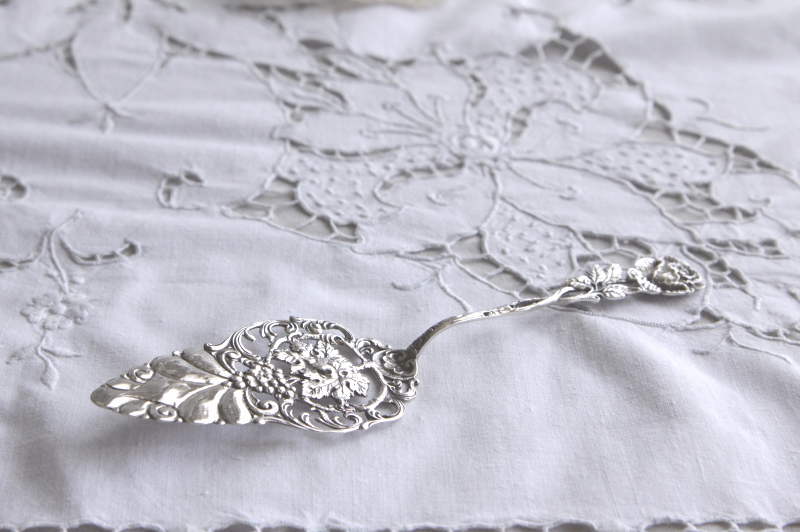 ドイツ ケーキサーバー ヴィンテージ 薔薇・天使 シルバー835 ドイツ