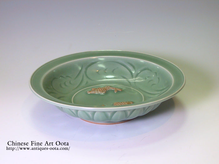 T897. 中国古玩 龍泉窯 青磁 線文皿 盤 直径34.5cm / 陶器陶芸古