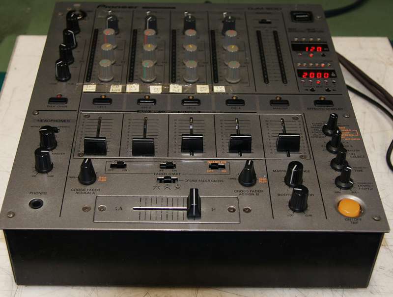 Pioneer DJM-600 パイオニア DJミキサー名機 パイオニア(PIONEER)|DJM