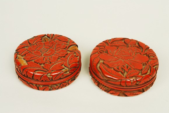 堆朱香合／滋賀県立琵琶湖文化館 The Museum of Shiga Prefecture