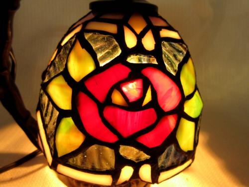 ステンドグラス 薔薇 ステンドランプ 手作り 土台激レア ステンド