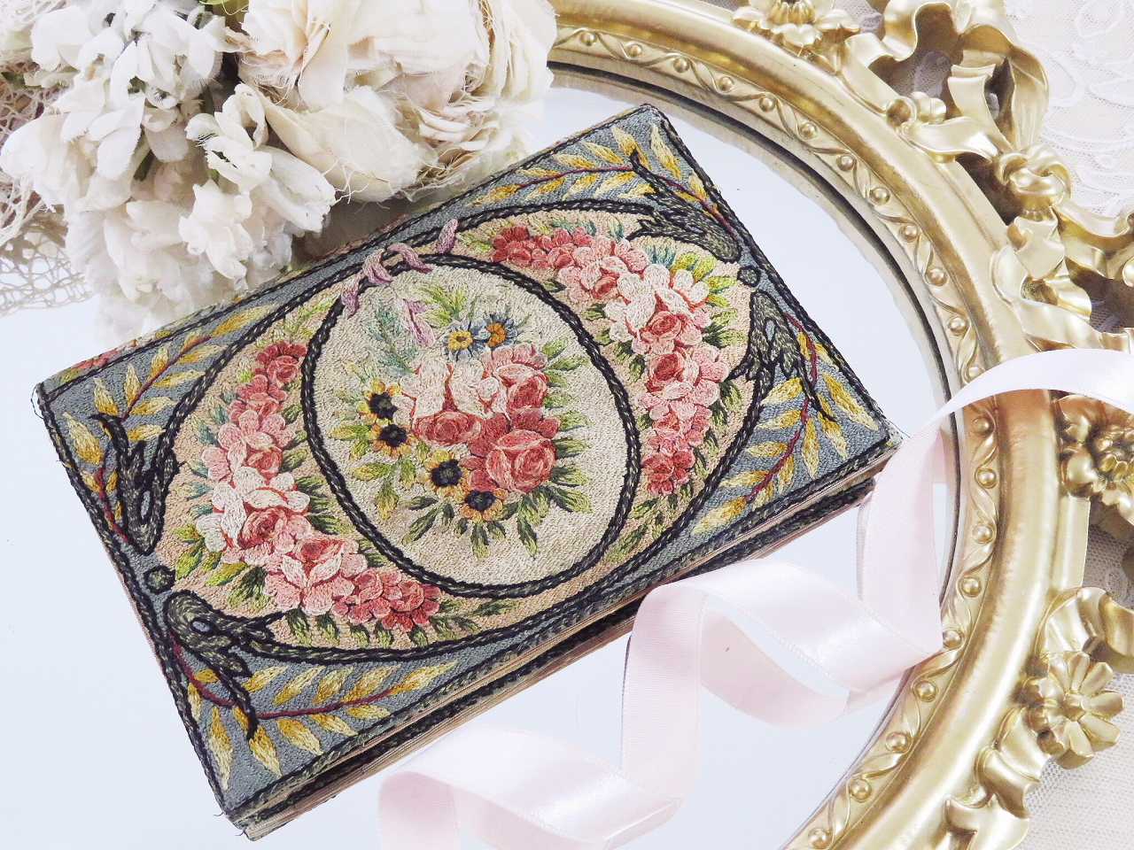 フランス刺繍 薔薇のパース - 薔薇と天使のアンティーク